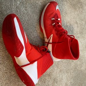 Nike Zoom Clearout Mens Basketball Shoes